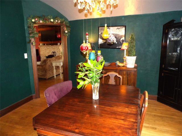 1115 CHESTNUT HILL Drive, Erie, PA 16509