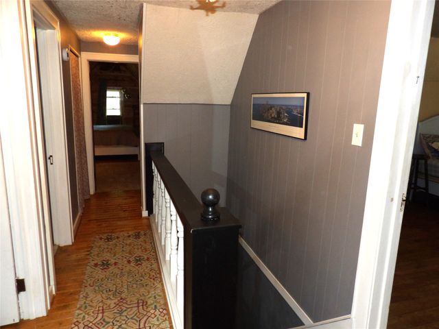 1115 CHESTNUT HILL Drive, Erie, PA 16509