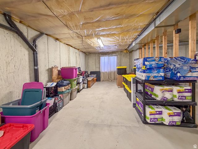 2679 W 2500 N, Clinton, UT 84015