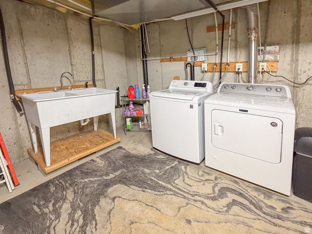 2679 W 2500 N, Clinton, UT 84015