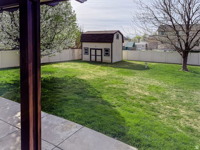 2679 W 2500 N, Clinton, UT 84015
