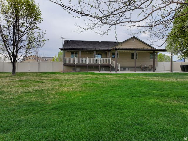 2679 W 2500 N, Clinton, UT 84015