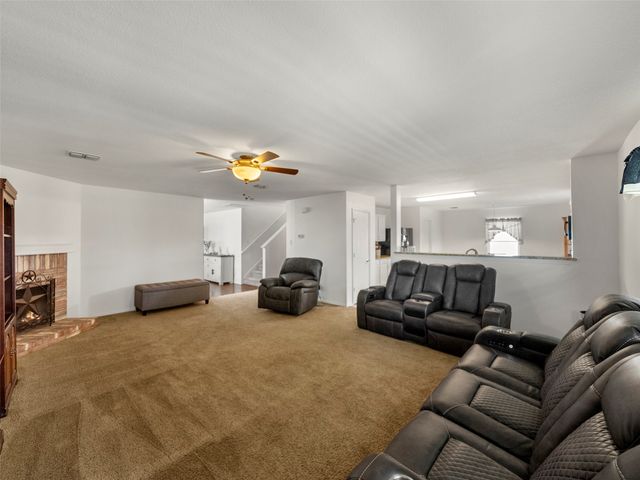 2305 Avalon Creek Way, Mckinney, TX 75071