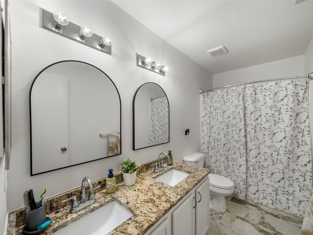 2305 Avalon Creek Way, Mckinney, TX 75071