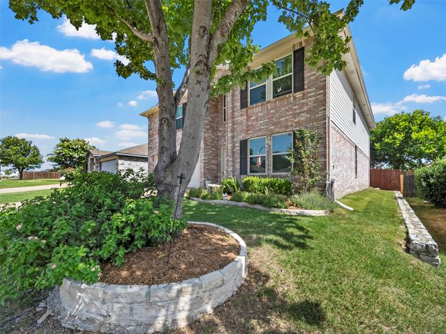 2305 Avalon Creek Way, Mckinney, TX 75071