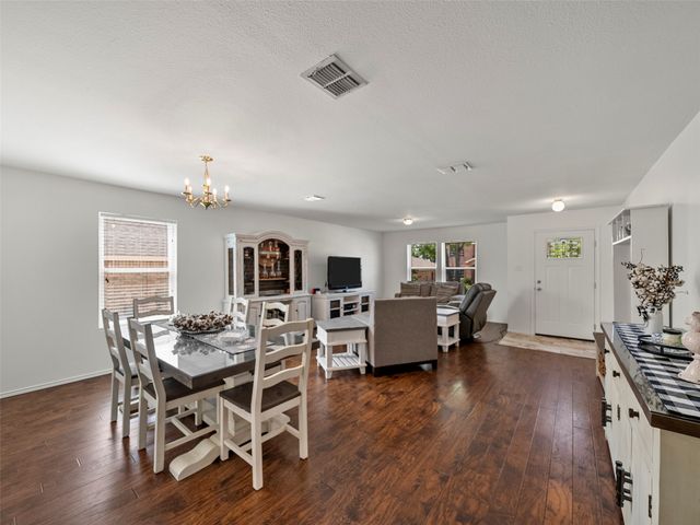 2305 Avalon Creek Way, Mckinney, TX 75071