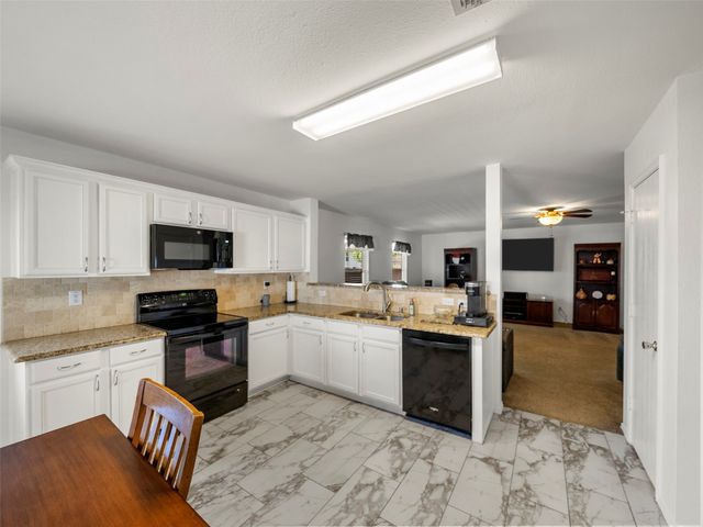 2305 Avalon Creek Way, Mckinney, TX 75071