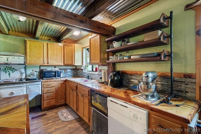 475891 E 653 Road, Westville, OK 74965