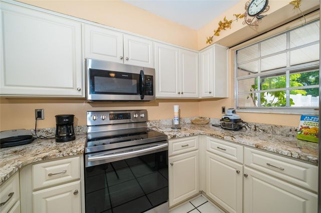 14015 LEMON VALLEY PLACE, Tampa, FL 33625