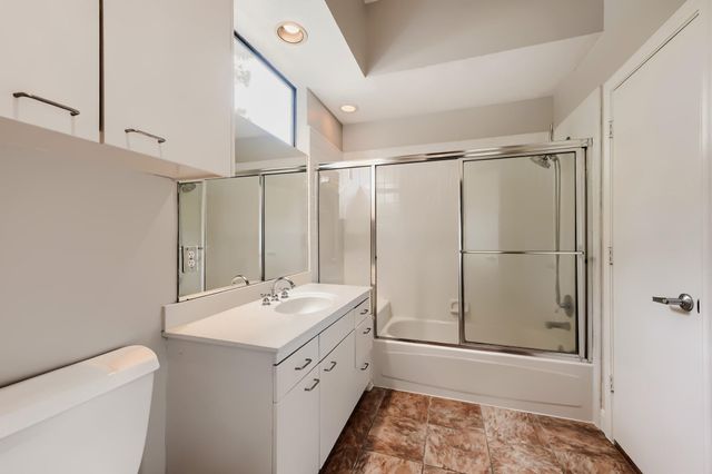 3 Hillside View Place, Spring, TX 77381