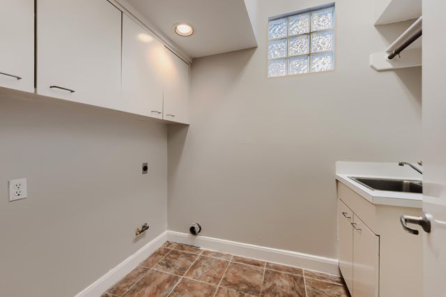 3 Hillside View Place, Spring, TX 77381