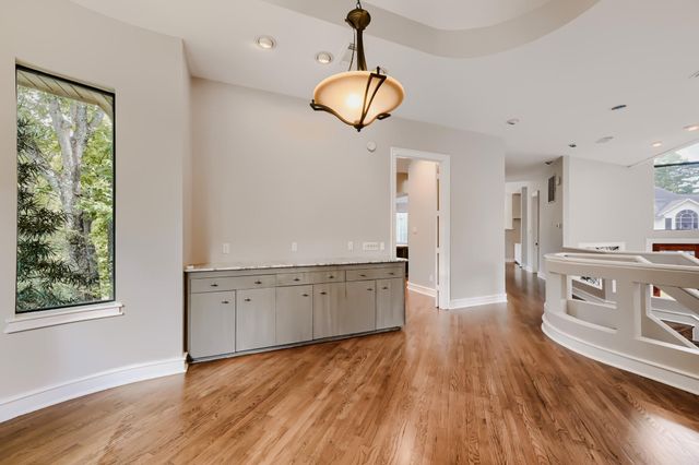 3 Hillside View Place, Spring, TX 77381