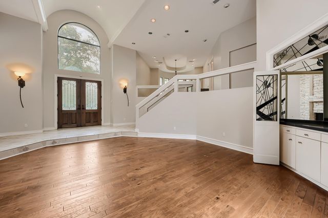 3 Hillside View Place, Spring, TX 77381