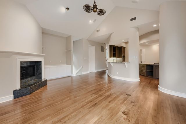 3 Hillside View Place, Spring, TX 77381