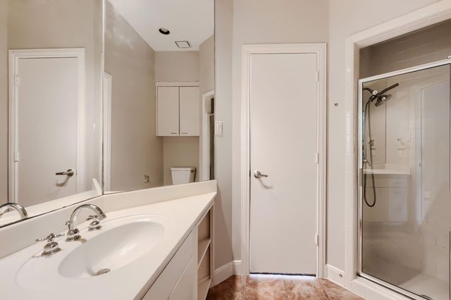 3 Hillside View Place, Spring, TX 77381