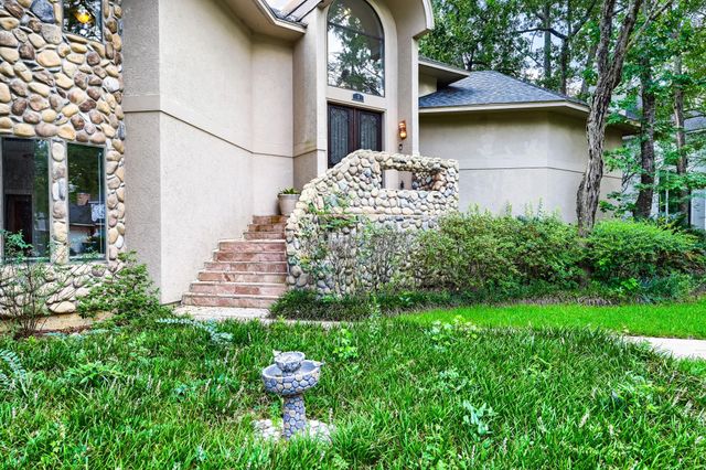 3 Hillside View Place, Spring, TX 77381