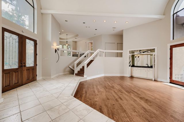 3 Hillside View Place, Spring, TX 77381