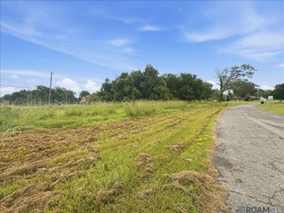 3746 Oak Forest Ave, Baton Rouge, LA 70814