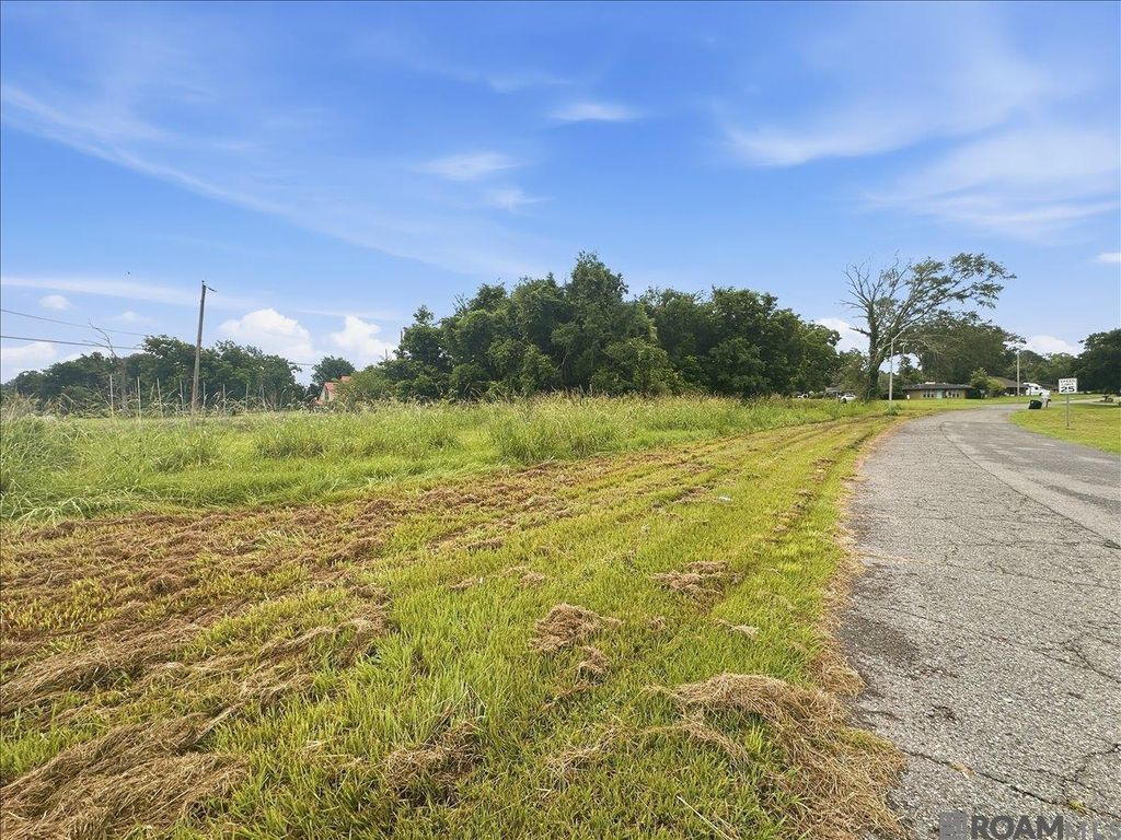 3746 Oak Forest Ave, Baton Rouge, LA 70814