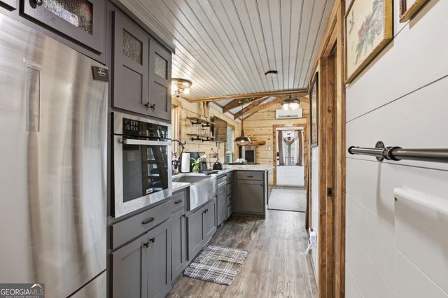 36 Mountain Breeze Ridge, Scaly Mountain, NC 28775