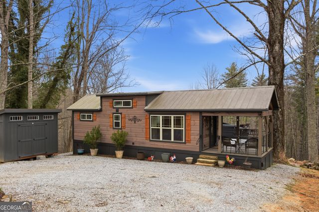 36 Mountain Breeze Ridge, Scaly Mountain, NC 28775