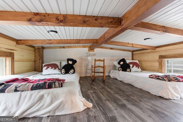 36 Mountain Breeze Ridge, Scaly Mountain, NC 28775