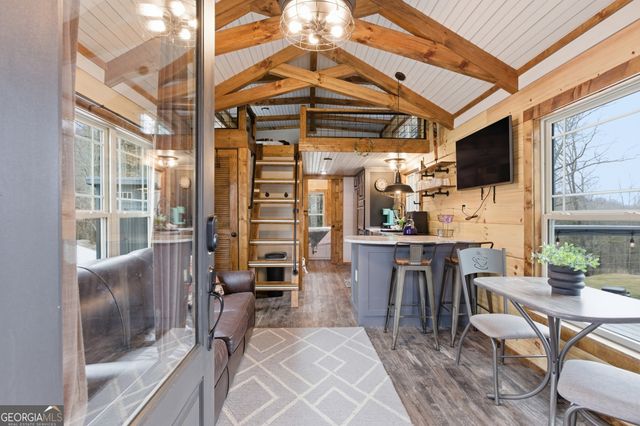 36 Mountain Breeze Ridge, Scaly Mountain, NC 28775