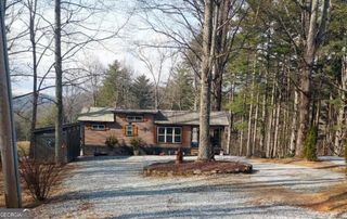 36 Mountain Breeze Ridge, Scaly Mountain, NC 28775