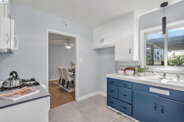 3627 Loma Vista Ave, Oakland, CA 94619