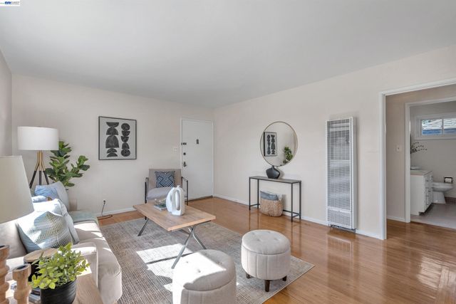 3627 Loma Vista Ave, Oakland, CA 94619