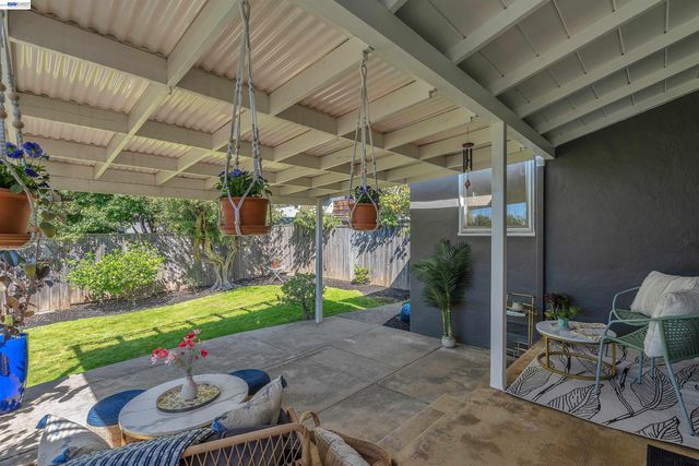 3627 Loma Vista Ave, Oakland, CA 94619