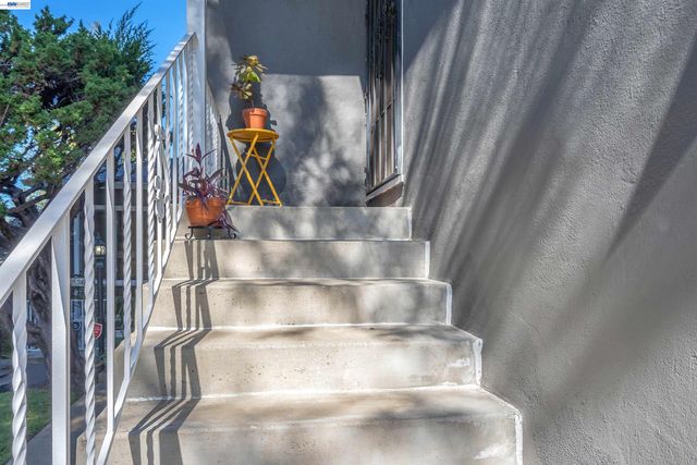 3627 Loma Vista Ave, Oakland, CA 94619