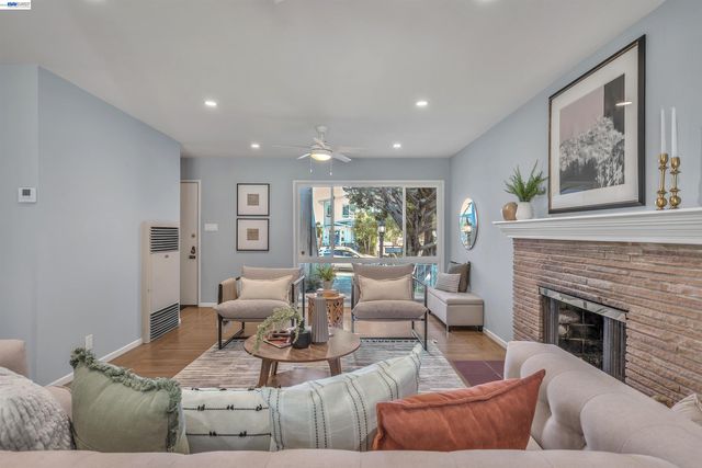 3627 Loma Vista Ave, Oakland, CA 94619