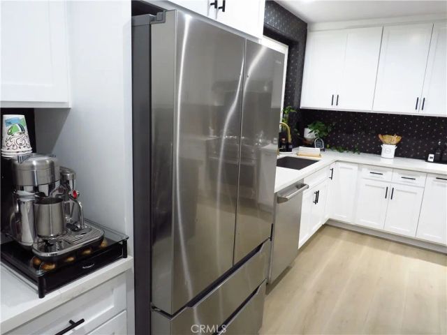 725 W 111th Street, Los Angeles, CA 90044