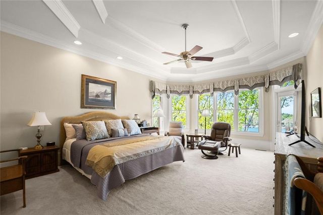 3738 Wavespray, Gainesville, GA 30506