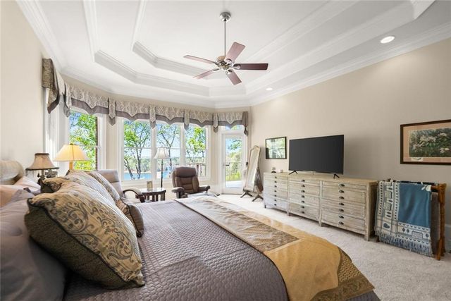 3738 Wavespray, Gainesville, GA 30506