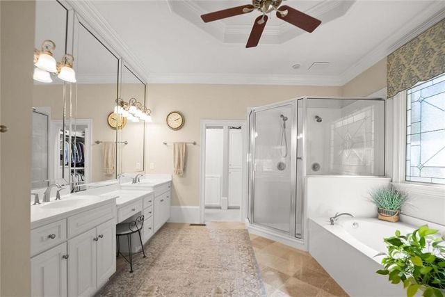 3738 Wavespray, Gainesville, GA 30506