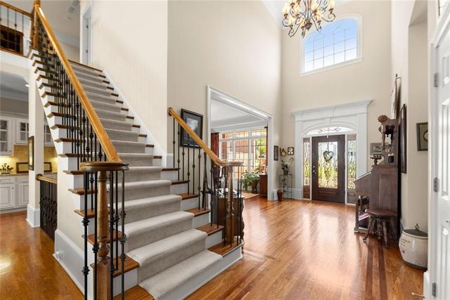 3738 Wavespray, Gainesville, GA 30506