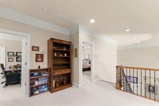 3738 Wavespray, Gainesville, GA 30506