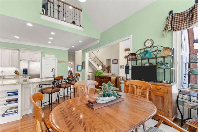 3738 Wavespray, Gainesville, GA 30506