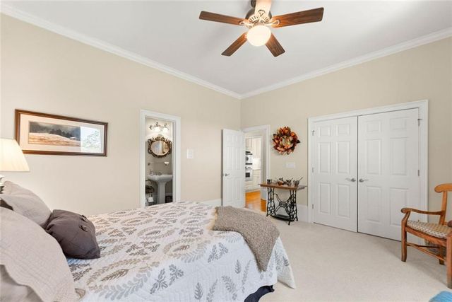 3738 Wavespray, Gainesville, GA 30506