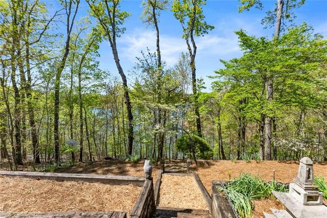 3738 Wavespray, Gainesville, GA 30506