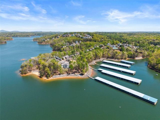 3738 Wavespray, Gainesville, GA 30506