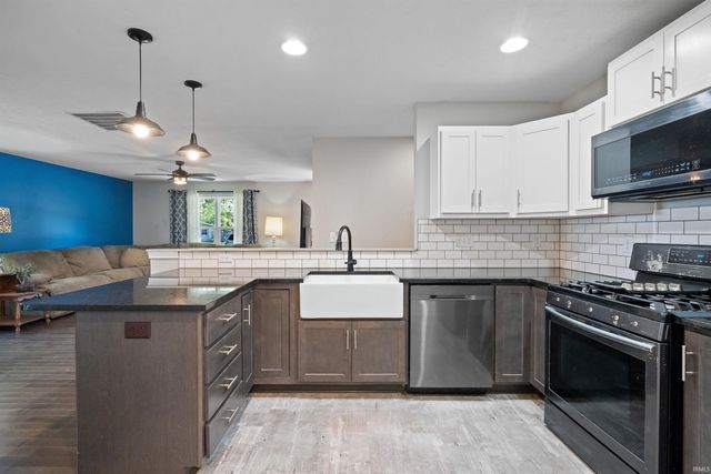 1921 Saratoga Avenue, Kokomo, IN 46901