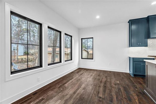 3119 W 72nd Terrace, Prairie Village, KS 66208