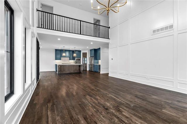 3119 W 72nd Terrace, Prairie Village, KS 66208