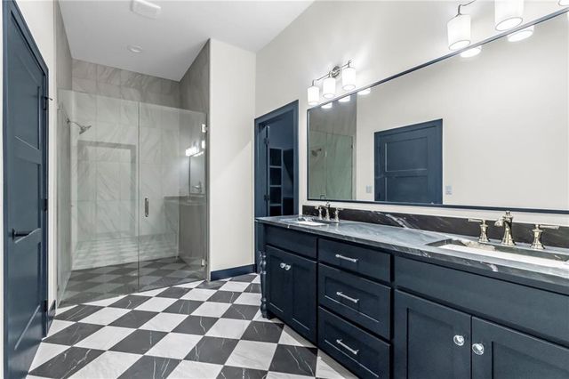 3119 W 72nd Terrace, Prairie Village, KS 66208