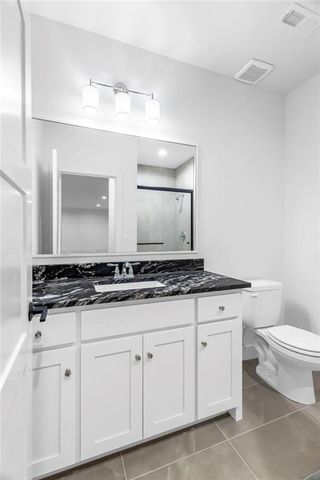 3119 W 72nd Terrace, Prairie Village, KS 66208