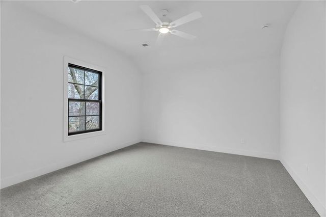 3119 W 72nd Terrace, Prairie Village, KS 66208