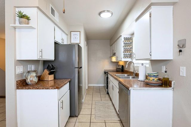 719 W 1st Avenue Apt 103, Mesa, AZ 85210